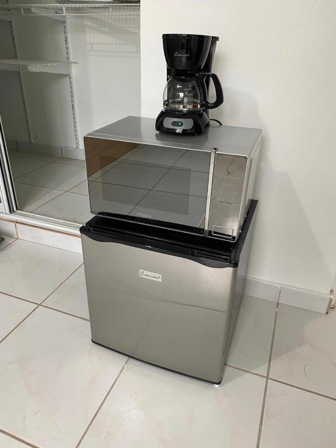 All You Need Studios Walking Distance To Beach Isla Verde San Juan Ngoại thất bức ảnh